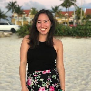 Meet your Posher, Adriana